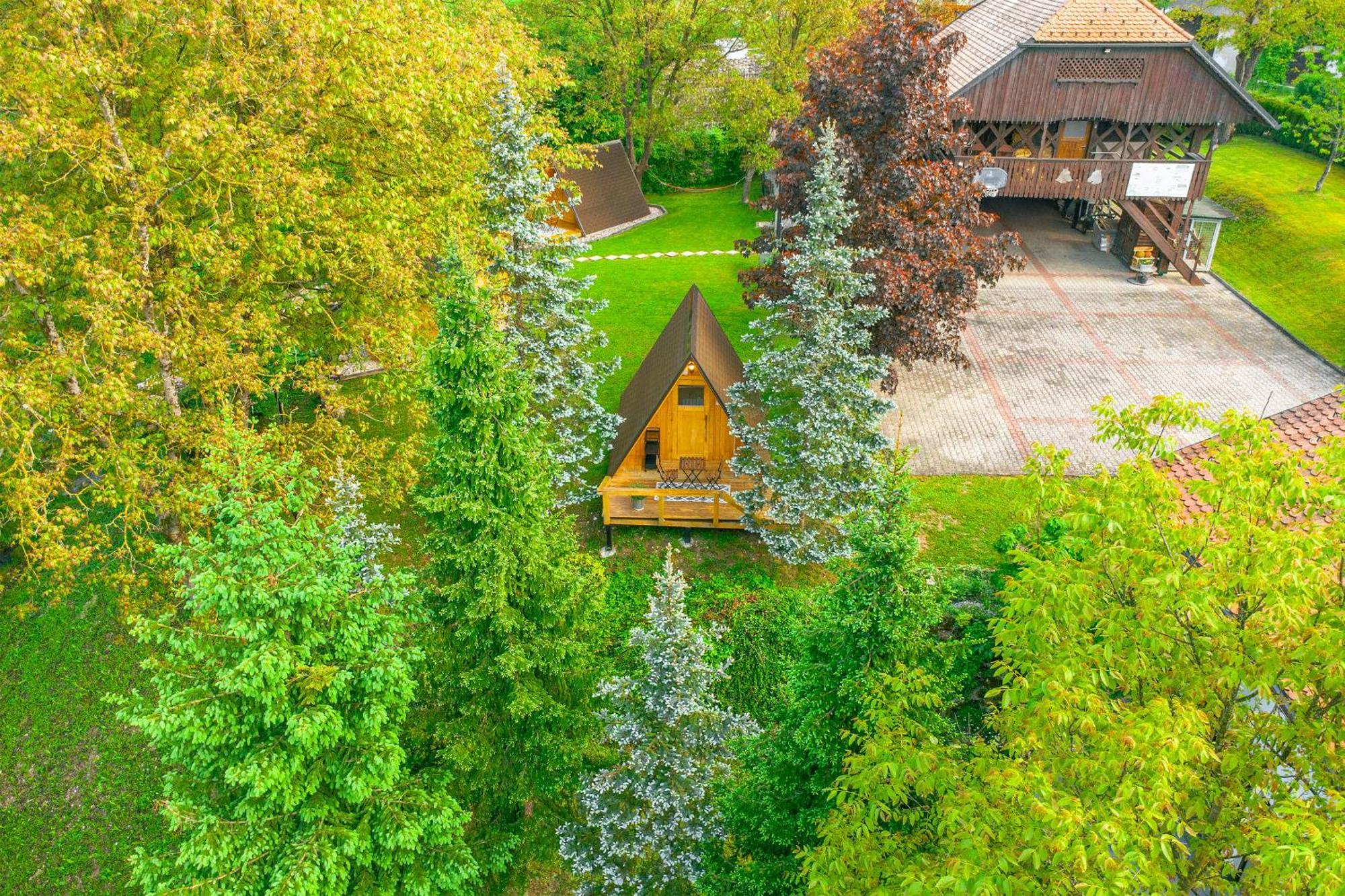 Resort Pod Orehi - Bled - Apartma & Glamping & Savna Ngoại thất bức ảnh